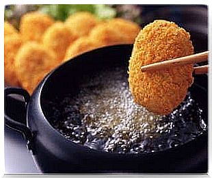 We can prepare rice pudding croquettes, ideal for those with a sweet tooth in the house