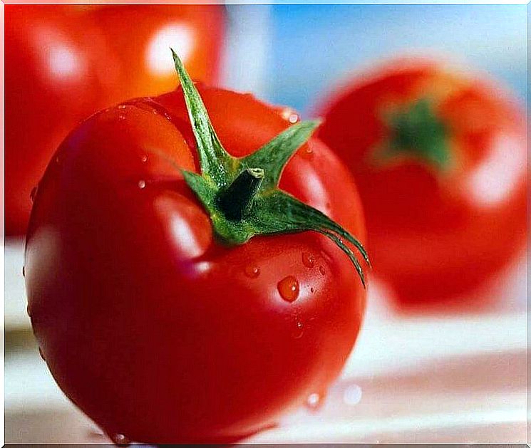 Tomatoes are diuretic foods.