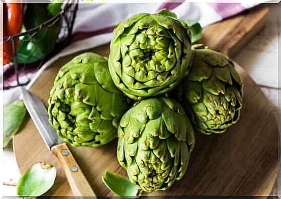 Artichokes are diuretic foods.