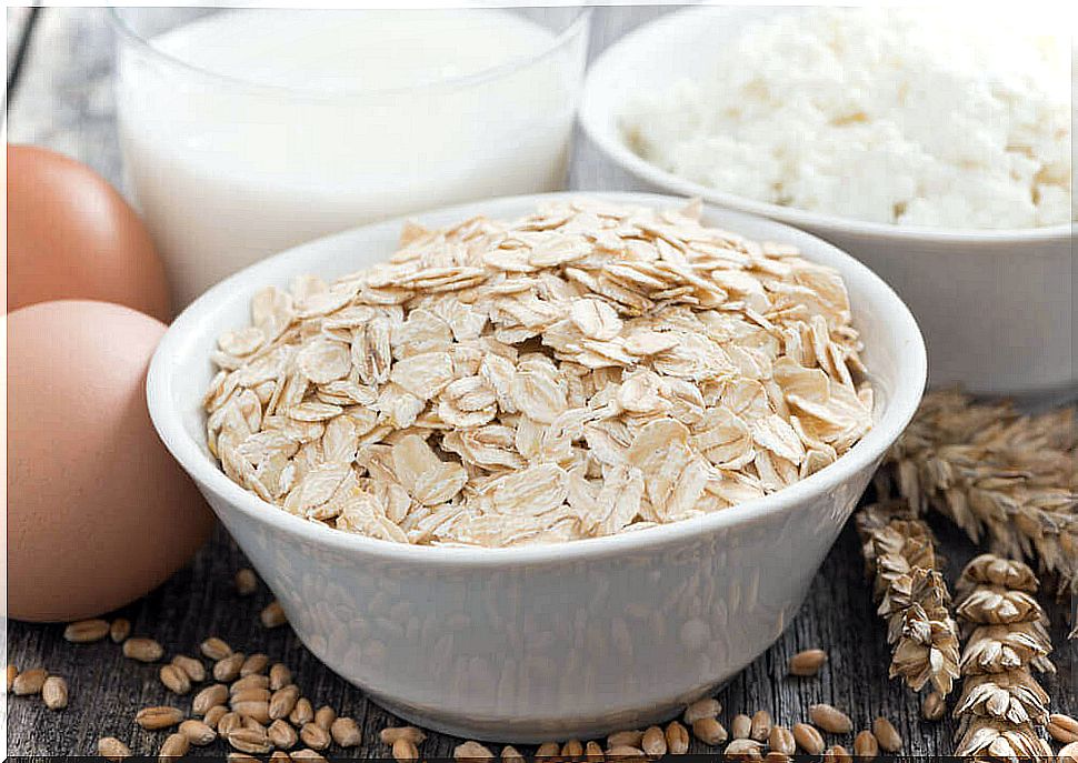 Oatmeal to fight cravings.